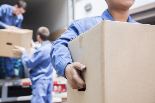 Professional packing and unpacking services in Walthamstow for a smoother house move